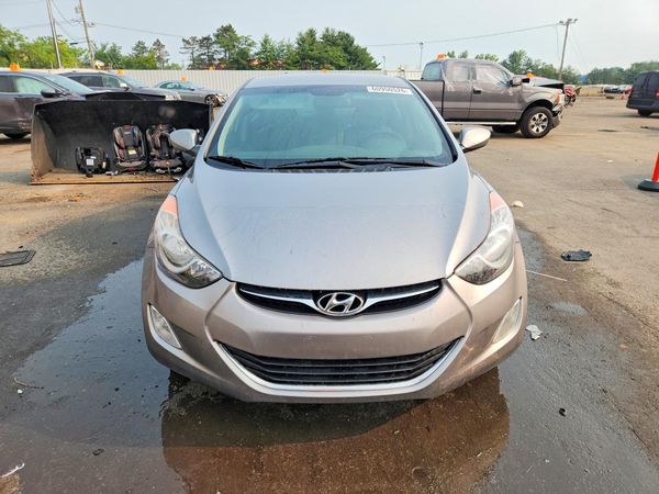 2012 HYUNDAI ELANTRA