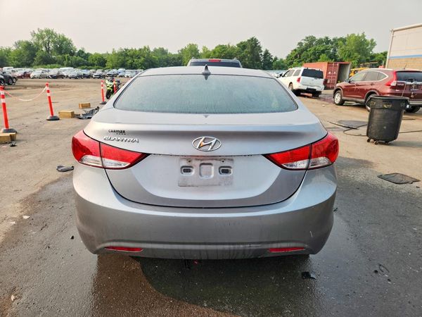 2012 HYUNDAI ELANTRA