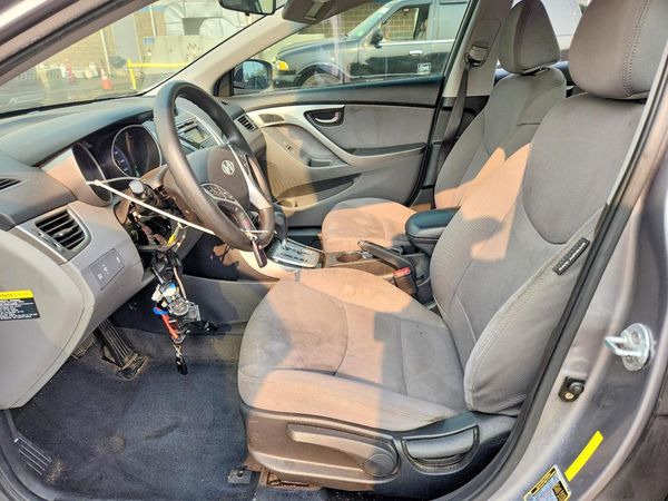 2012 HYUNDAI ELANTRA