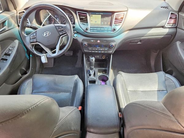 2017 HYUNDAI TUCSON