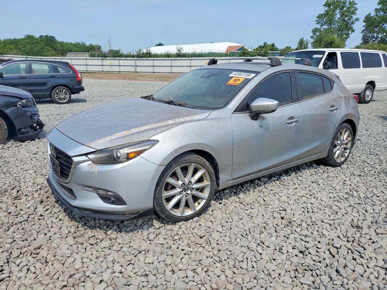 2017 MAZDA 3 Grand Touring