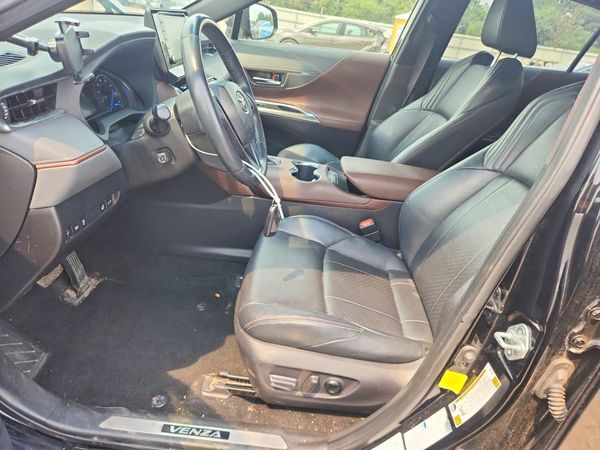 2021 TOYOTA VENZA