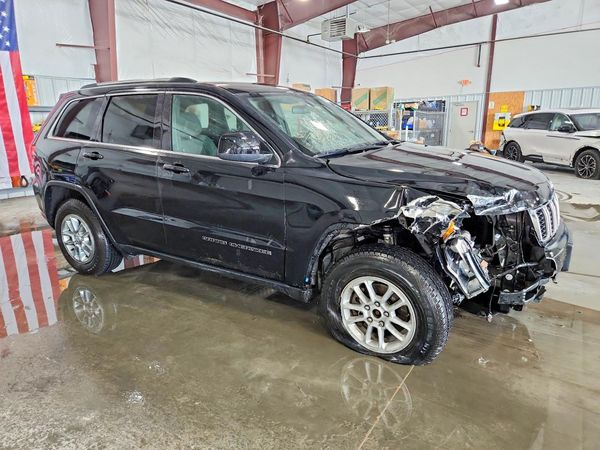 2018 JEEP GRAND CHEROKEE LAREDO 4X4