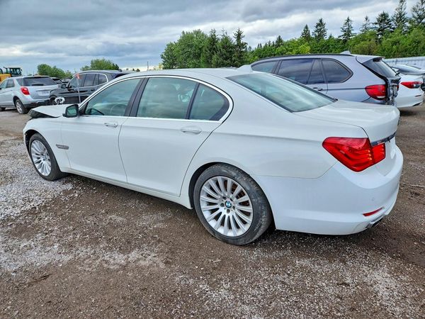 2012 BMW 750 750xi/Alpina B7 xDrive