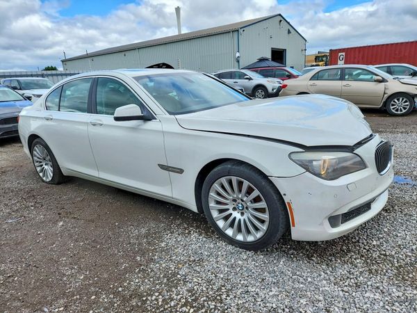 2012 BMW 750 750xi/Alpina B7 xDrive