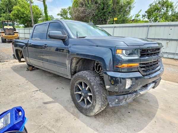 2018 CHEVROLET SILVERADO LT