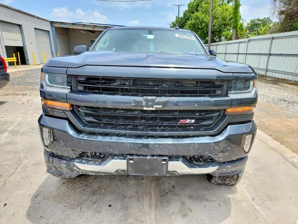 2018 CHEVROLET SILVERADO LT