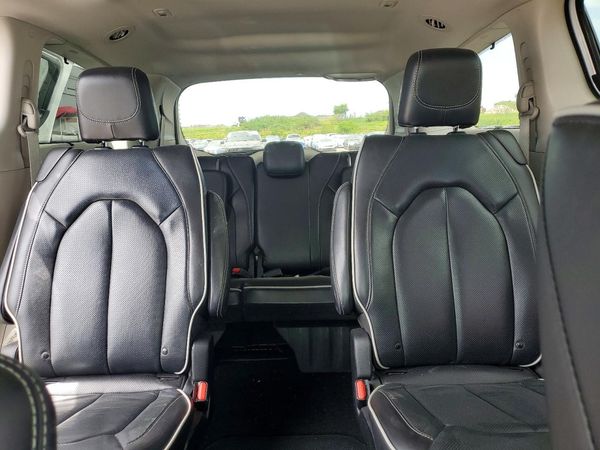 2024 CHRYSLER PACIFICA