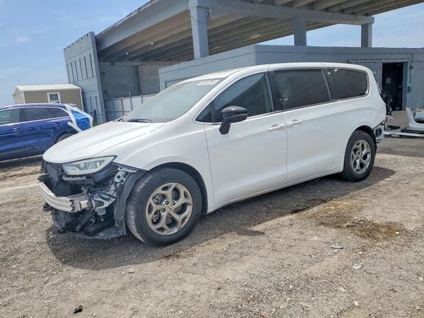 2024 CHRYSLER PACIFICA
