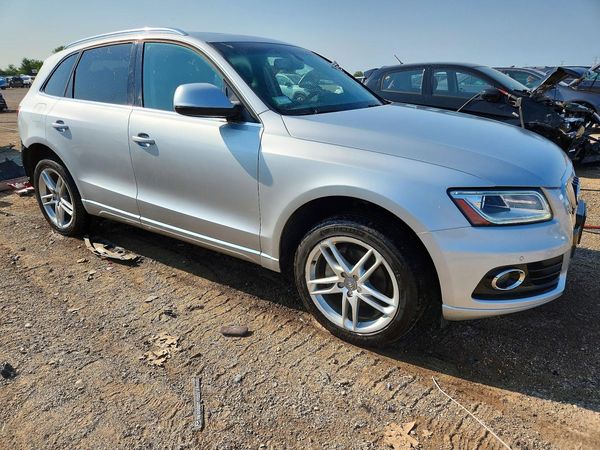 2013 AUDI Q5 Premium Plus