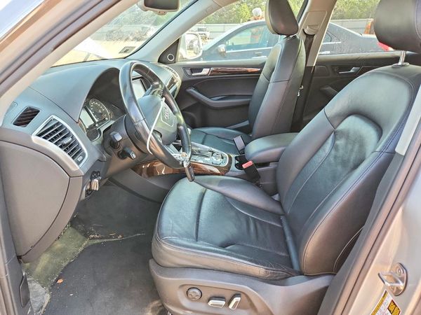 2013 AUDI Q5 Premium Plus