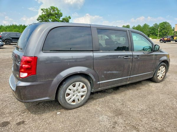 2018 DODGE GRAND CARAVAN SE