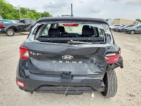 2026 HYUNDAI VENUE SE