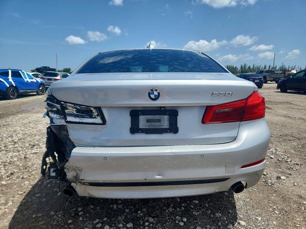 2019 BMW 530