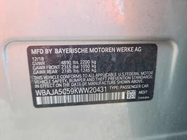 2019 BMW 530