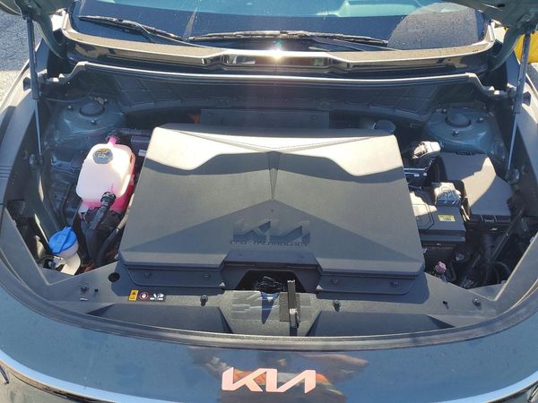 2025 KIA NIRO Wind
