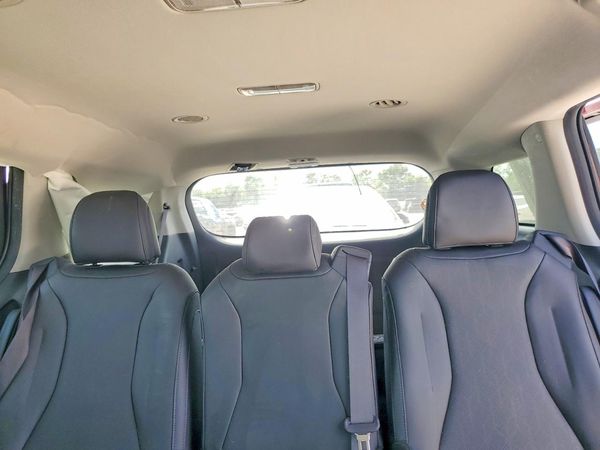 2023 KIA CARNIVAL