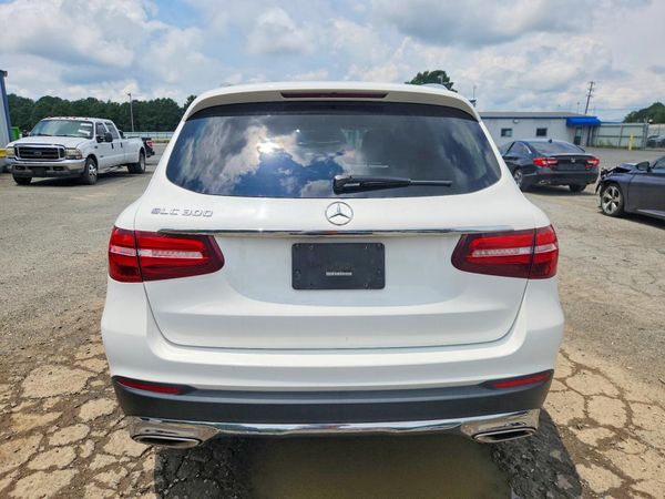 2019 MERCEDES-BENZ GLC GLC300