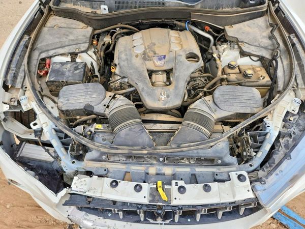 2021 MASERATI LEVANTE Base