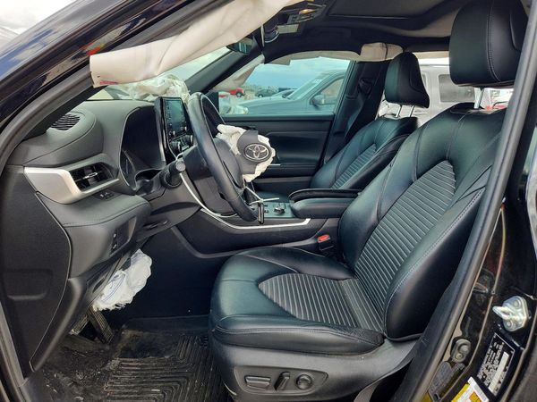 2022 TOYOTA HIGHLANDER XSE