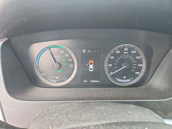 2016 HYUNDAI SONATA GL (Middle-Low)