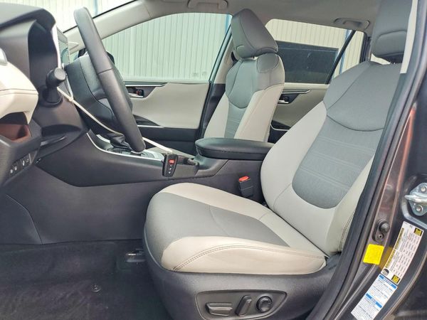 2021 TOYOTA RAV4 Limited HV