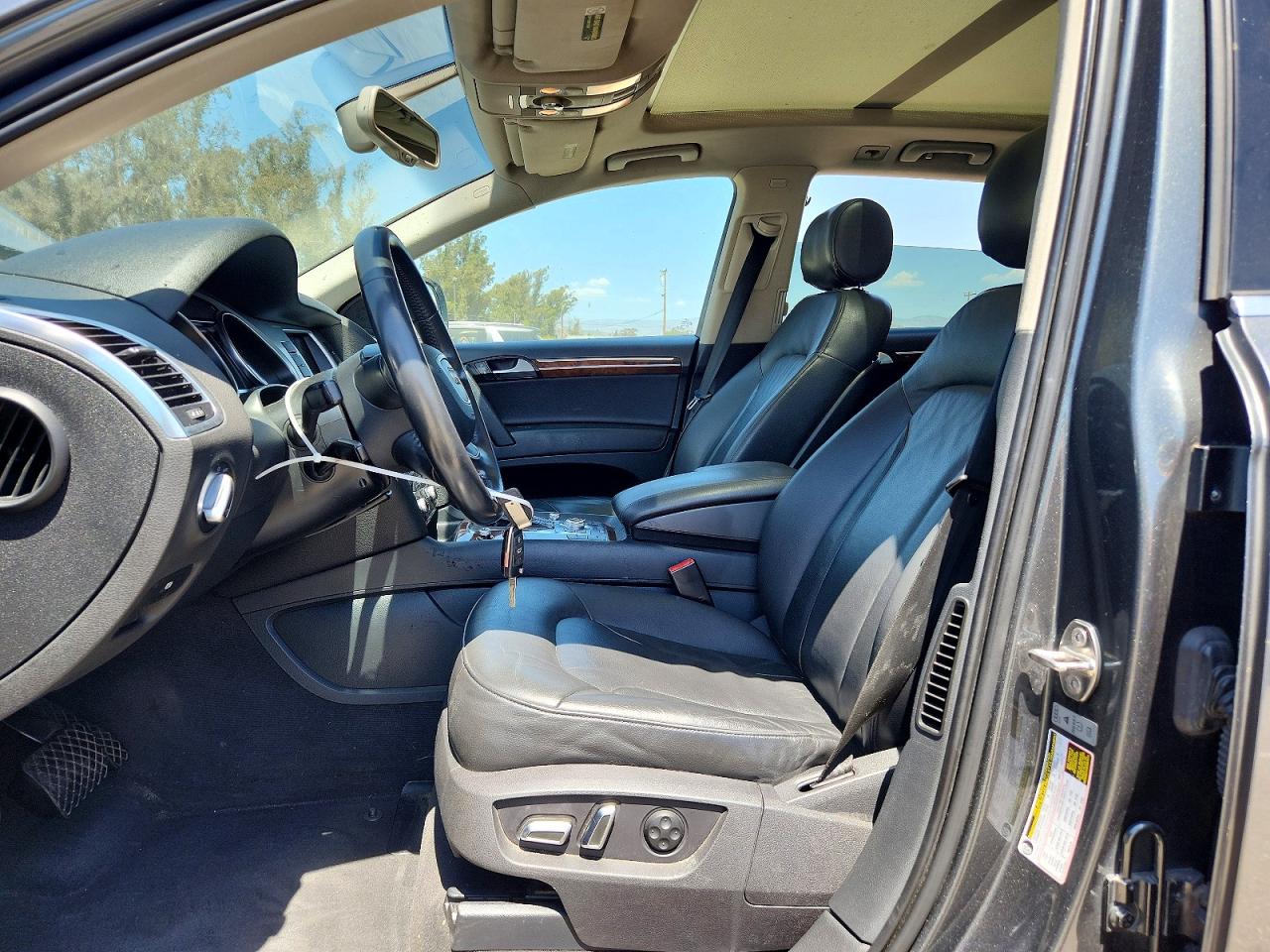 2013 AUDI Q7 Premium Plus