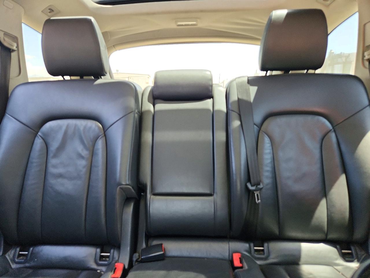 2013 AUDI Q7 Premium Plus