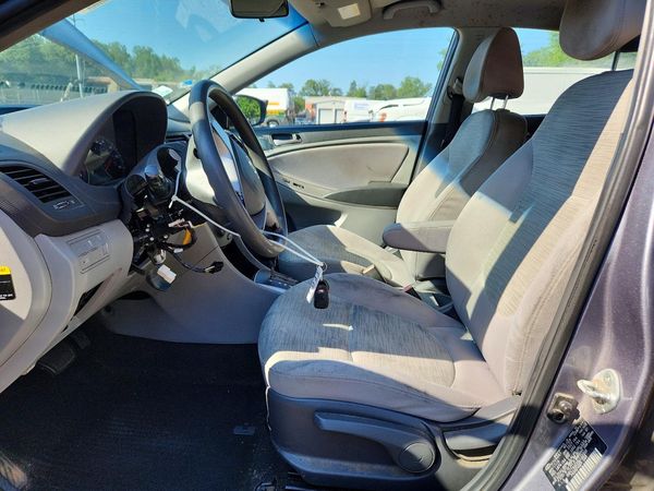 2016 HYUNDAI ACCENT