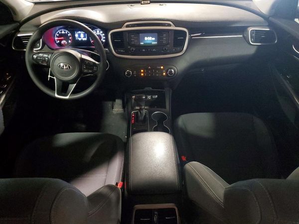 2018 KIA SORENTO L, LX