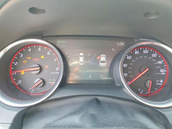 2019 TOYOTA CAMRY XLE/XSE
