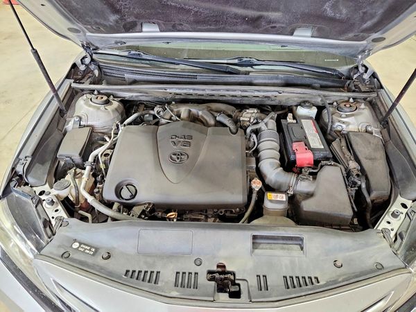 2019 TOYOTA CAMRY XLE/XSE