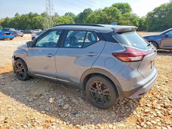 2022 NISSAN KICKS SR