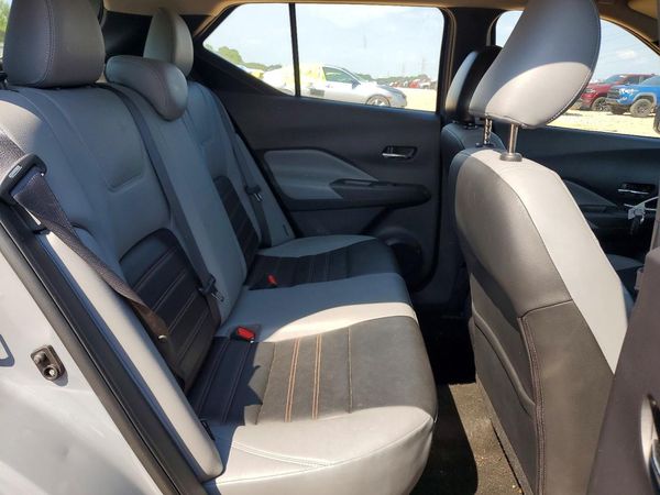 2022 NISSAN KICKS SR