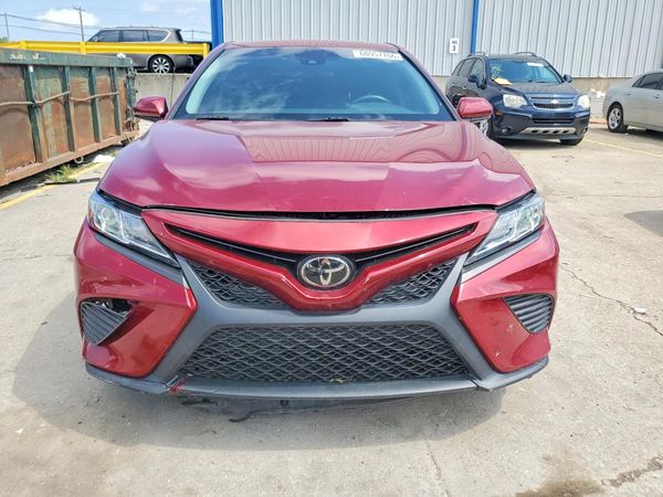 2018 TOYOTA CAMRY
