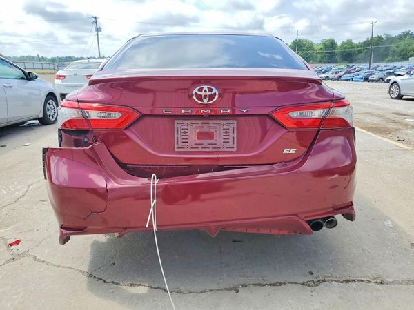 2018 TOYOTA CAMRY