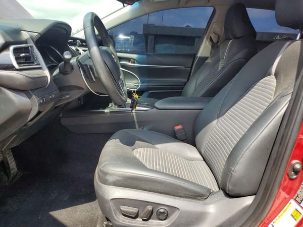2018 TOYOTA CAMRY
