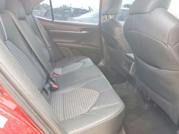 2018 TOYOTA CAMRY