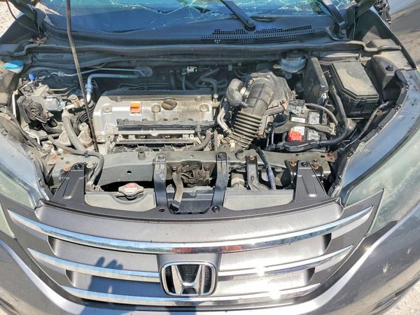 2014 HONDA CRV EX — Engine bay