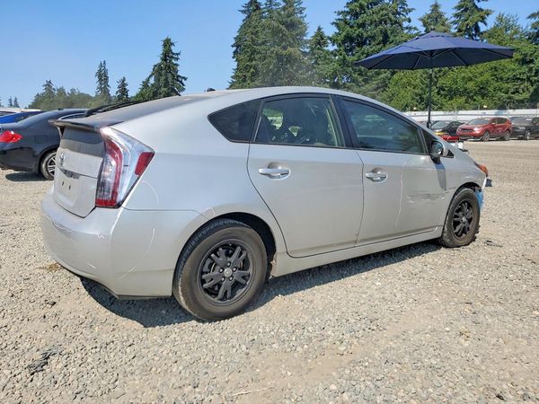 2015 TOYOTA PRIUS
