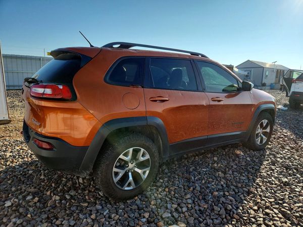 2015 JEEP CHEROKEE TRAILHAWK 4X4
