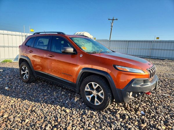 2015 JEEP CHEROKEE TRAILHAWK 4X4
