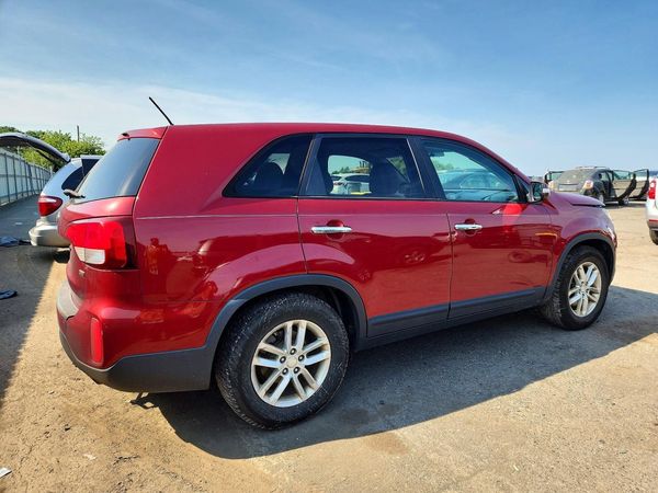 2014 KIA SORENTO Base/ LX