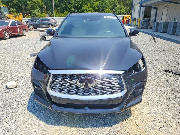 2023 INFINITI QX55 Essential