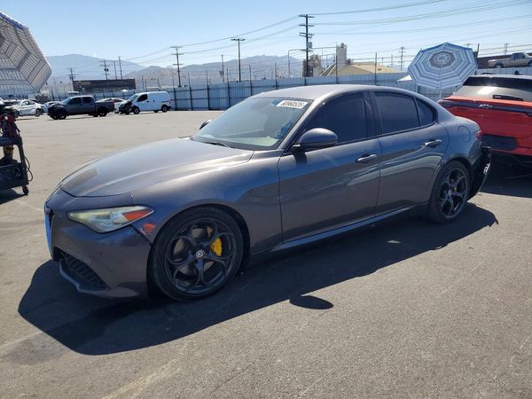 2018 ALFA ROMEO GIULIA TI RWD