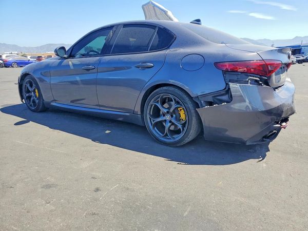 2018 ALFA ROMEO GIULIA TI RWD