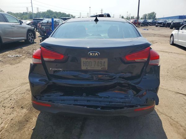 2017 KIA FORTE LX Base