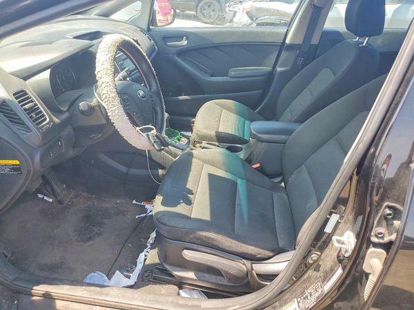 2017 KIA FORTE LX Base