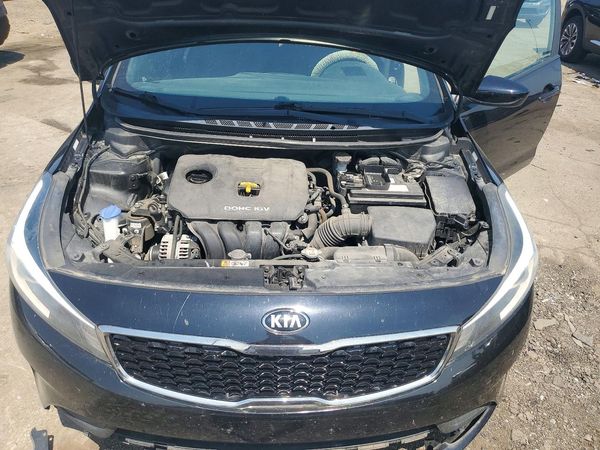 2017 KIA FORTE LX Base