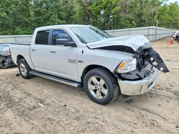 2018 RAM 1500 SLT CREW CAB 4X4